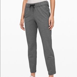 lululemon On The Fly 7/8 Pant 27”